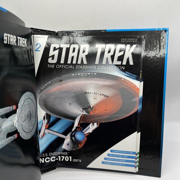 Star Trek StarShips Official Collector Binder With 5 Magazines Including - Picture 4 of 7